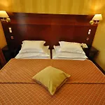 Wawel Hotel 3*