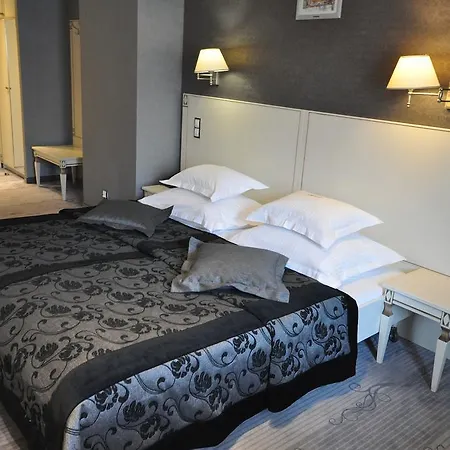 Wawel Hotell 3*